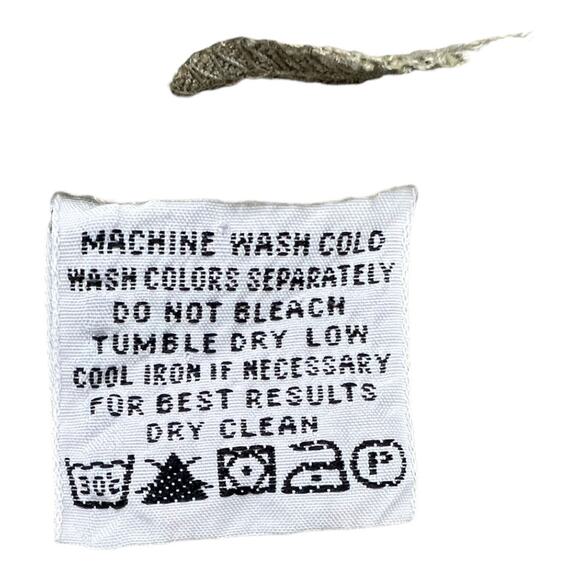 Tommy Bahama 100% Silk shirt - Picture 4 of 10